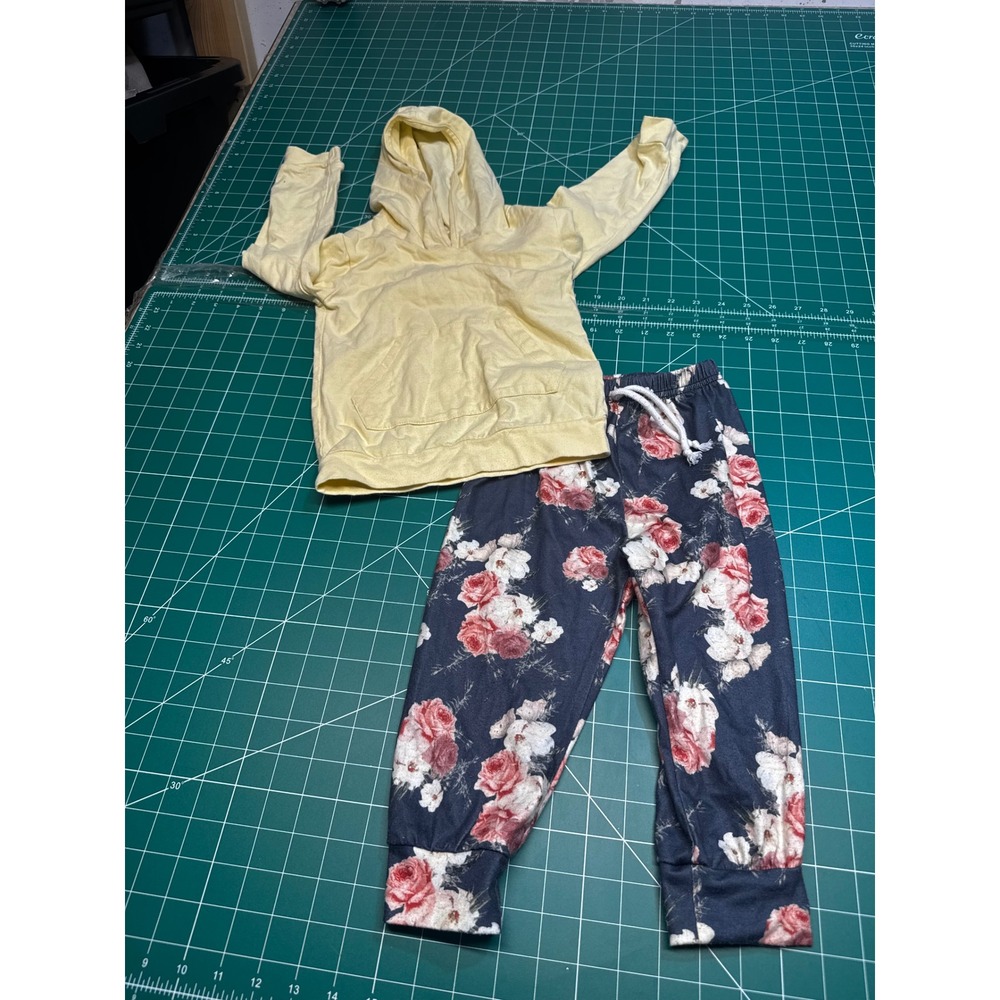 Girls Yellow Hoodie and Floral Rose Joggers 2 Piece Set Size 110 4T 5T